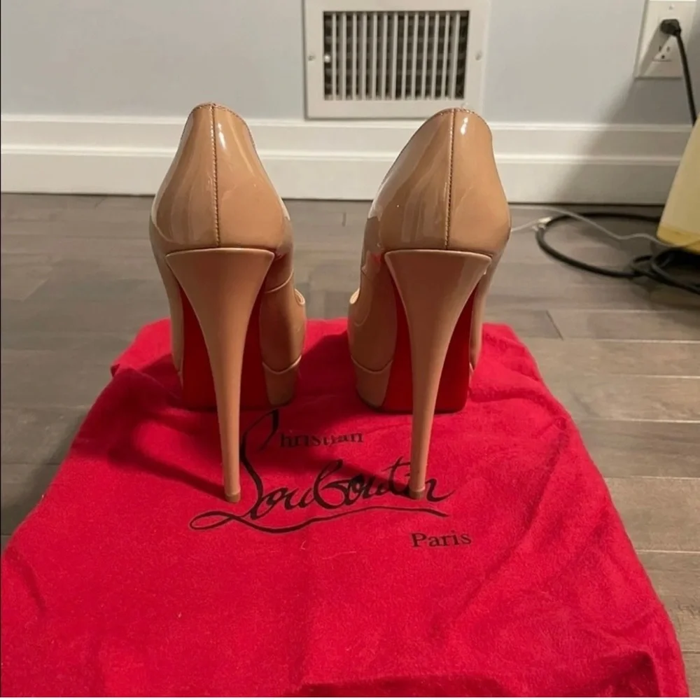 Christian Louboutin Lady Peep Size 7 - Picture 2 of 3